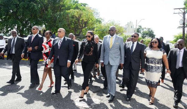 Kenyon Hemans/Photographer<\n>The Opposition Party arriving at Gordon House For The Opening of Parliament