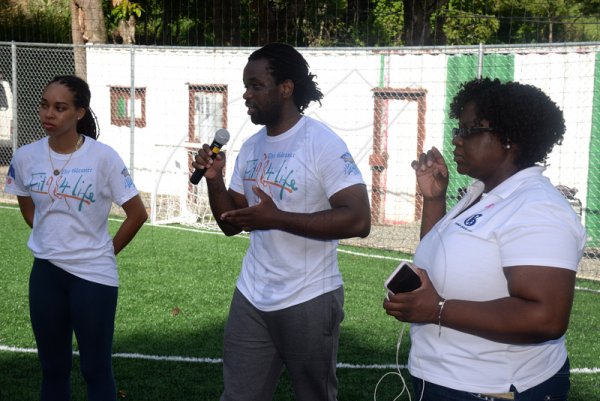 Lionel Rookwood/Photographer

From left: The Gleaner's Amashika Lorne, Marvin Gordon and Terry-Ann Wilson at The Gleaner's Fit 4 Life and St Matthew's Walkers event on Saturday, October 7, 2017 at the Jacks Hill Community Centre in St Andrew.