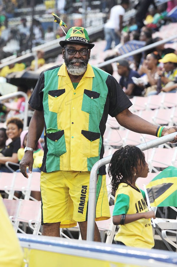 Ian Allen/Photographer<\n>Grand Gala 2017. *** Local Caption *** Many Jamaicans came out in their national colours for Grand Gala 2017.