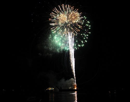 Gladstone Taylor / Photographer

Waterfront Fireworks show 2012