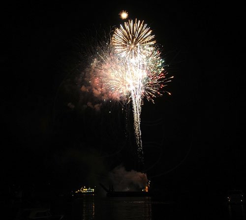 Gladstone Taylor / Photographer

Waterfront Fireworks show 2012