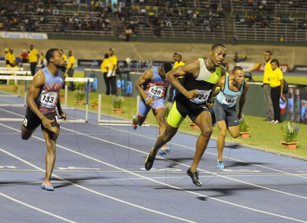 Gladstone Taylor / Photographer

Hansel Parchment places first 110m hurdles at the jamaica invitationals