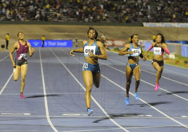 Gladstone Taylor / Photographer

Francene McCorory places first in the womens 400m Dash at the jamaica invitational