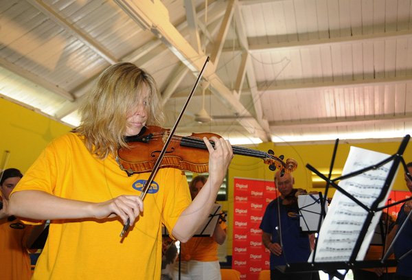 Gladstone Taylor / Photographer

Royal Philharmonic Orchestra visits Alpha boys home yesterday morning