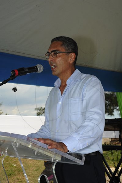 Norman Grindley / Chief Photographer
Just a brief welcome from Sagicor's president Richard Byles before the journalists started to party

_________
PAJ president brunch.