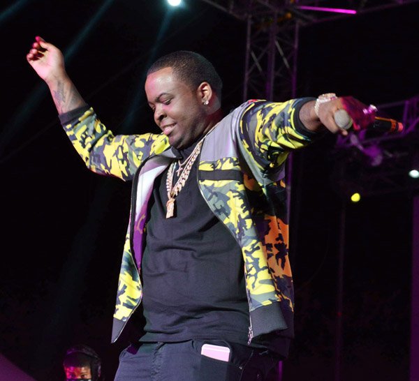 Ian Allen/Photographer
Sean Kingston performs at Shaggy and Friends Concert