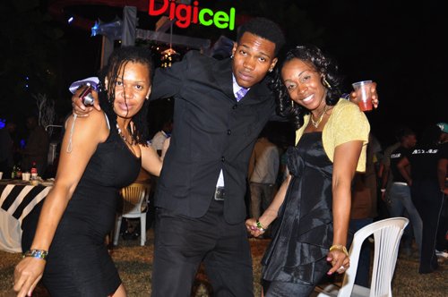 Janet Silvera Photo
From L- Karen Smith, Steven Oakley and Monique Graham getting on 'baaaddd' at Shaggy and Friends at Jamaica House last Saturday night.
