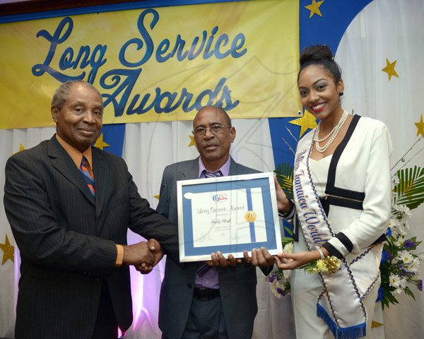 Ian Allen/Photographer
Gleaner Long Service Awards Ceremony 2014.