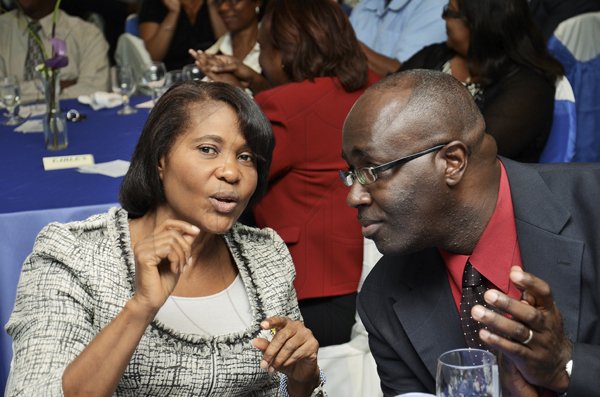 Rudolph Brown/Photographer
The fabulous Lady Allen has something interesting to say to  Gary Allen, president of Media Association of Jamaica.


****************************************************************** at the AAAJ Media Awards luncheon at the Knutsford Court Hotel in New Kingston on Wednesday, July 13-2011
