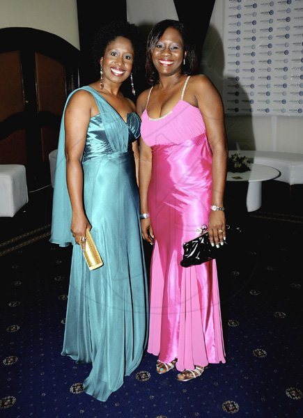Winston Sill / Freelance Photographer
 Shelly-Ann Henry (left) and Trudy Bartley-Thompson are elegant in every way.



***************************************************************** and (right).The AMCHAM Business and Civic Leadership Awards Gala anmd Presentation, held at the Jamaica Pegasus Hotel, New Kingston on Monday night September 26, 2011. Here are Shelly-Ann Henry (left); and Trudy Bartley-Thompson (right).