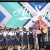Jermaine Barnaby<\n><\n>Schoolchildren sing with Air Supply on Saturday night at Couples Sans Souici. *** Local Caption *** @Normal:Schoolchildren sing with Air Supply on Saturday night at Couples Sans Souici.