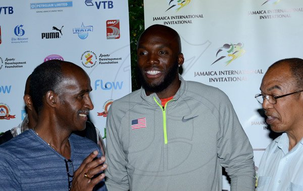 Winston Sill/Freelance Photographer
Dinner for Athletes who participated in the Jamaica International Invitational (JII) track and field meet, held at the Jamaica Pegasus Hotel, New Kingston on Friday night May 2, 2014. Here are Donald Quarrie (left); Lashawn Merritt (centre); and Dr. Warren Blake (right).