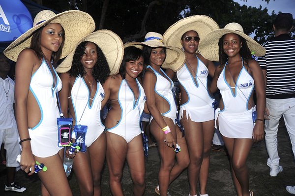 Sheema Gayle

These Aqua Essentials girls made sure patrons were well hydrated at Daydreams in Negril.