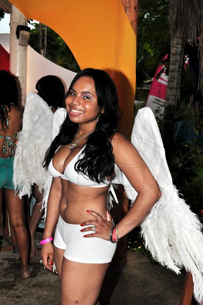 The Smirnoff Guardian Angel was an eye catching and important element at Smirnoff Flavours, part of the Smirnoff Dream weekend. The Angels ensure that all patrons drink responsibly!
