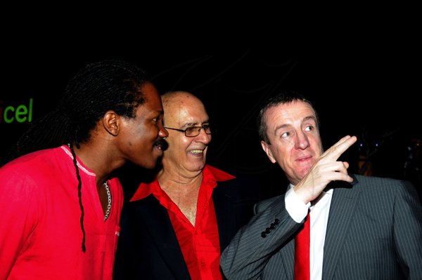 Winston Sill / Freelance Photographer
Digicel launch 4G Service. held at Victoria Pier, Ocean Boulevard on Monday night June 25,. 2012. Here are Minister Damion Crawford (left); Sameer Younis (centre); and Mark Linehan (right).
