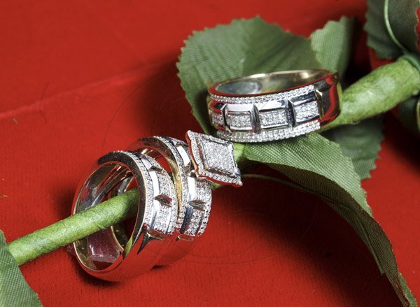 Gladstone Taylor / Photographer
If you and your partner just can't resist the shine and sparkle, then a matching set like this would certainly captivate you both.
Ring Photoshoot