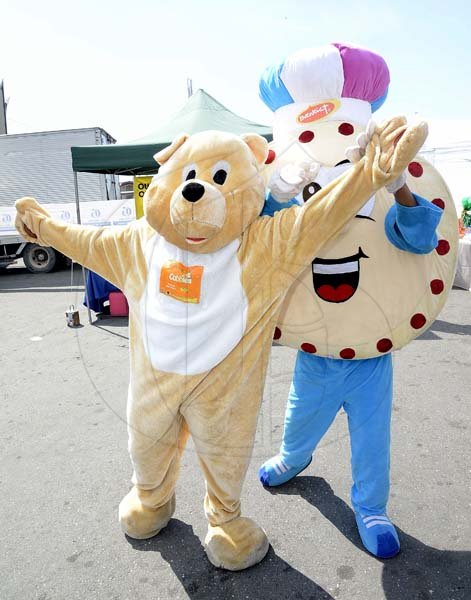 Gladstone Taylor / Photographer

Cubbies and Butterkist mascot's as seen at the shoppers fair food month promotion in Harbour View on saturday