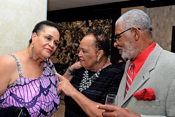 Winston Sill/Freelance Photographer
The Press Association of Jamaica (PAJ) annual National Journalism Awards Banquet, held at the Jamaica Pegasus Hotel, New Kingston on Friday night November 28, 2014. Here are Wyvolin Gager (left); Barbara Gloudon (centre); and Headley Delmar Samuels (right).