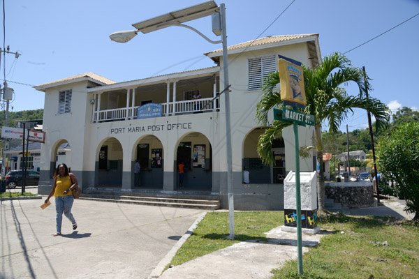 Gladstone Taylor / Photographer

Port Maria Post Office

Parish capital feature on Port Maria.
