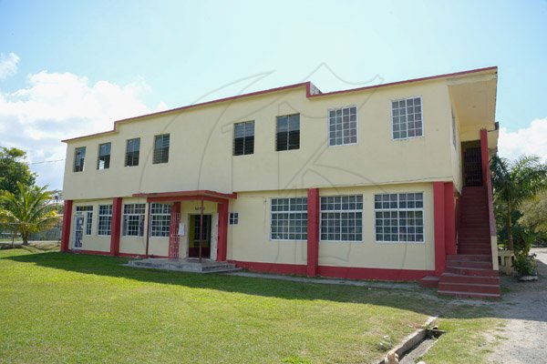 Gladstone Taylor / Photographer

Port Maria High School

Parish capital feature on Port Maria.