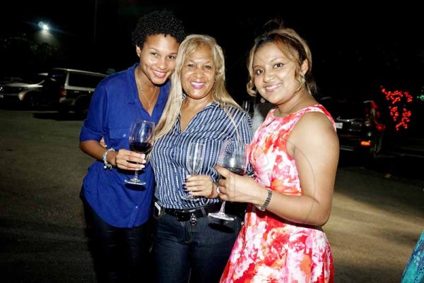 Janet Silvera<\n>The happy trio of from left:  Ashley Dunbar and her mother Tina share with Kamala Anderson.            *** Local Caption *** @Normal:The happy trio of (from left)  Ashley Dunbar and her mother Tina with Kamala Anderson.