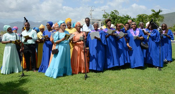 Rudolph Brown/Photographer
Sir Howard Cooke State funeral at the Holy Trinity Cathedral on Friday, August 8, 2014