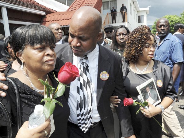 Norman Grindley/Chief Photographer
Thanksgiving service for the life of Anthony 'Tony' Hewitt, retired senior Superintendent of police, held at the Boulevard Baptist church St. Andrew October 6, 2012.